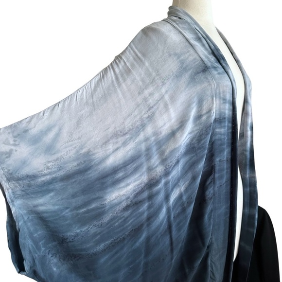 TINA+JO Anthro Gradient Blue Rayon Kimono Topper Relaxed Fit Casual Coverup Sm - Picture 4 of 13